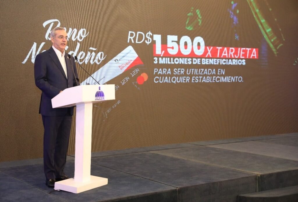 abinader-anuncia-mas-de-rd30-mil-mm-para-regalia-y-bono-navideno-desde-inicios-de-diciembre