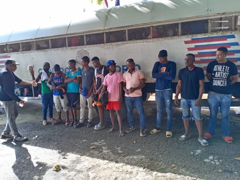 Detienen 333 haitianos indocumentados durante operativos en El Seibo e Higüey