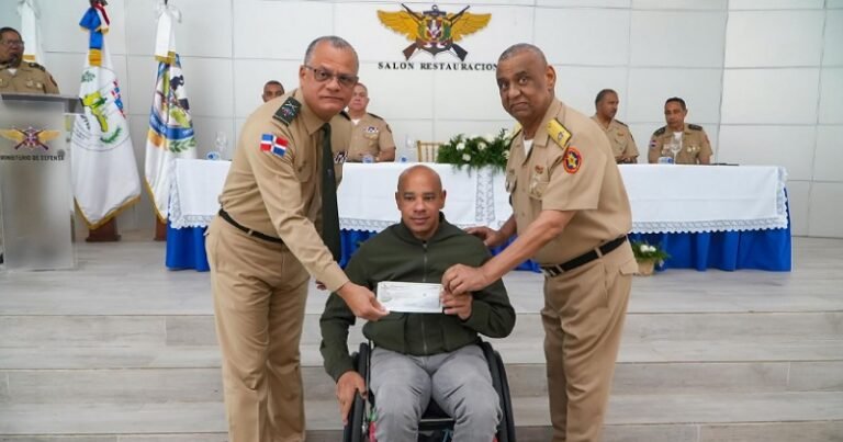 Entregan 515 millones de pesos en sueldos a 628 militares retirados
