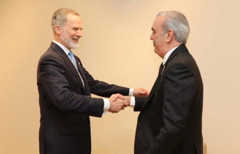 Presidente Abinader se reunió con otros mandatarios y el Rey de España