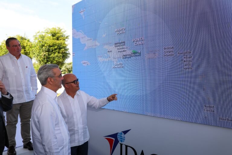 abinader-inaugura-un-radar-para-meteorologia-y-aviacion