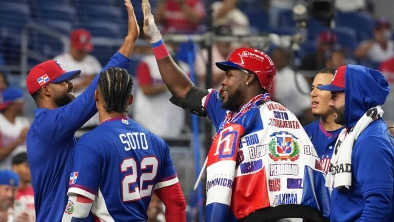 rd-gana-duelo-a-venezuela-y-avanza-invicto-clasico-mundial